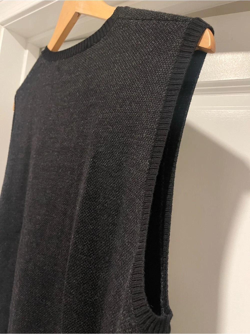 Polo Ralph Lauren 100% Merino Wool Sleeveless V-Neck Vest Medium NWT Charcoal
